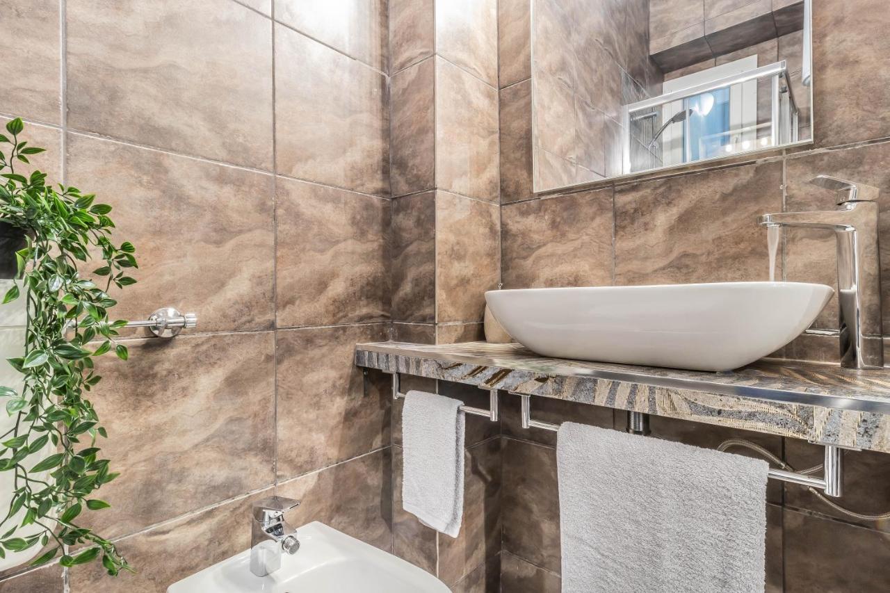 "Suite Porta Venezia Duomo" Metro - Wi-Fi - Netflix Milán Exteriér fotografie
